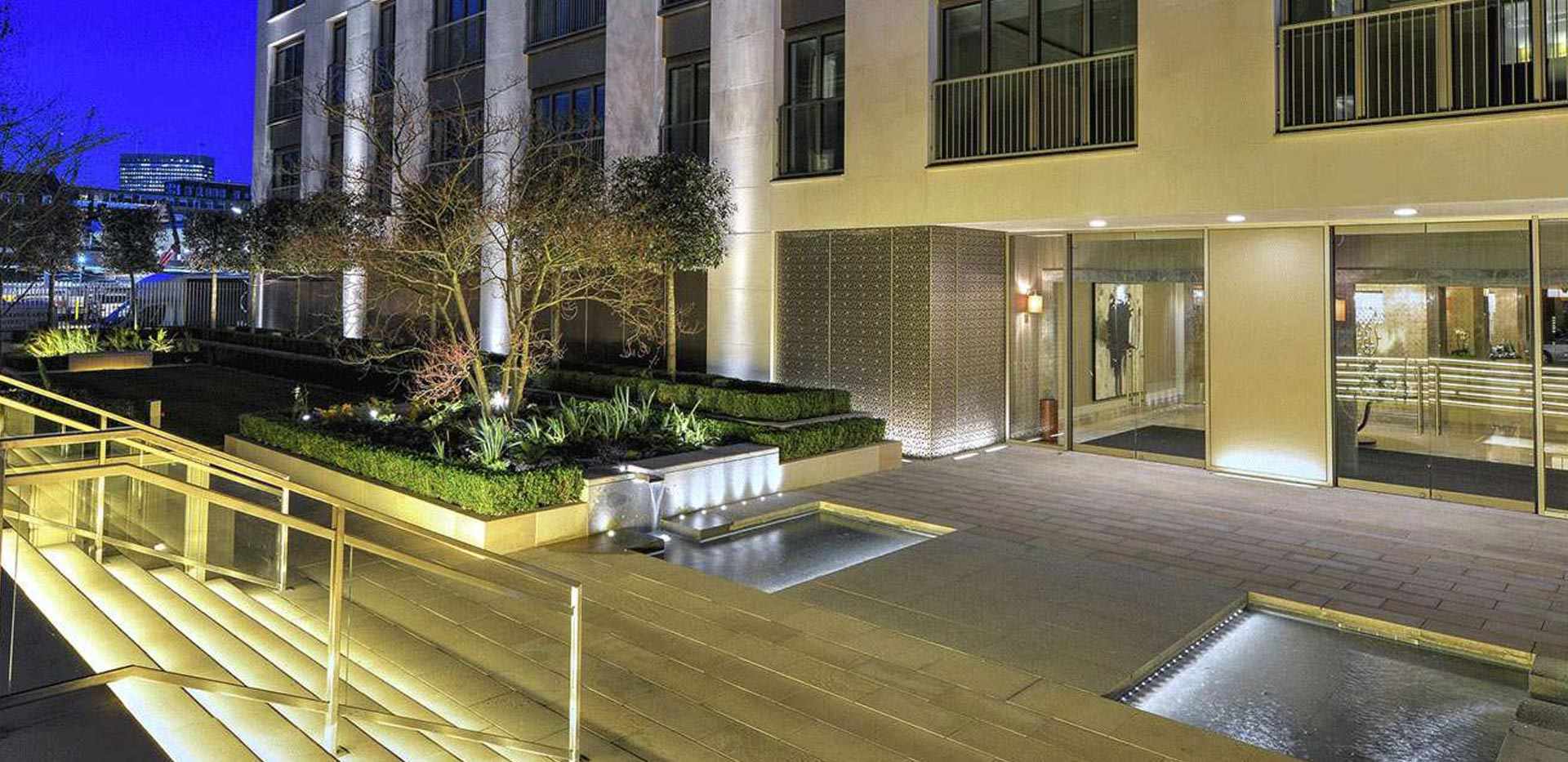 Ebury Square — photo 9