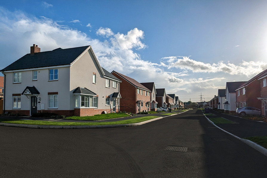 Brindley Edge, Exhall, Warwickshire — photo 1