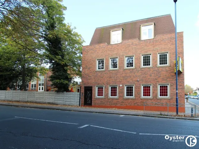Belair Court, photo 2