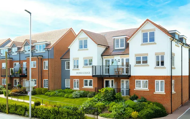 Bond Lodge, Rainham, Kent, photo 1