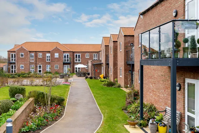 Brigg Court, photo 3