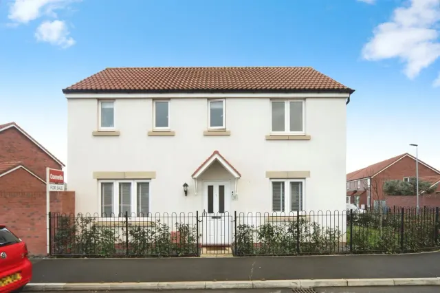 Castle Grove, Taunton, Somerset, photo 1