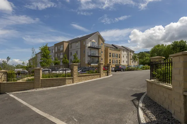 Chesterton Court, photo 2