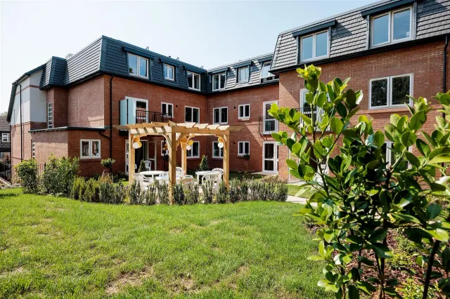 Coronation Lodge, photo 2