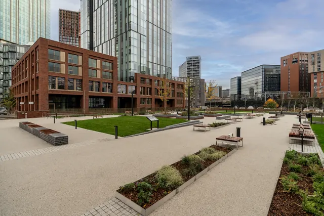 Cortland at Colliers Yard, Salford, Greater Manchester — photo 1