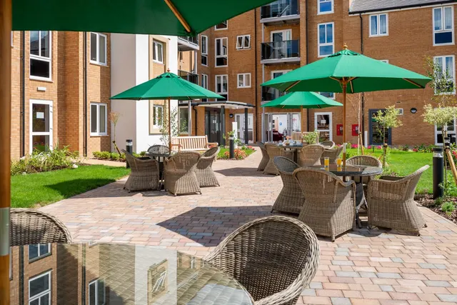 Cranberry Court, photo 3