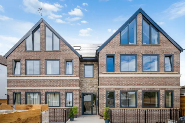 Creswick Residences, London