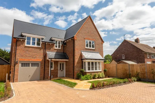Deanfield Row, photo 2
