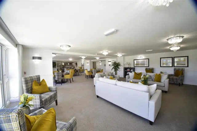 Ellesmere Lodge, photo 2