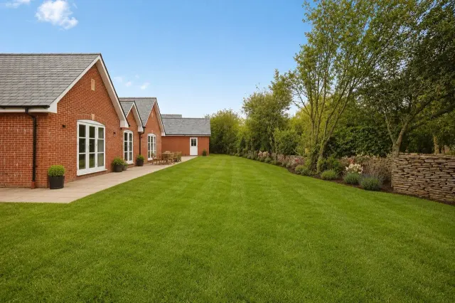 Grove Gardens, photo 2