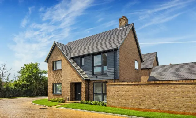 Hawthorn Grove, photo 2