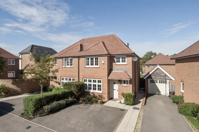 Kingsley Park at Arborfield Green, Berkshire, photo 2