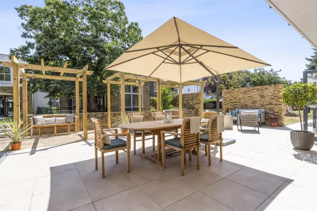Mulberry Court, photo 2