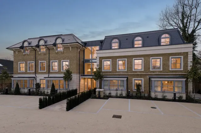 Shalford Lodge, London