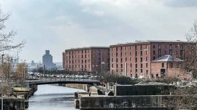 The Cargo Building, photo 2