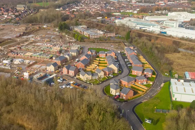 Amberswood Rise II, photo 2