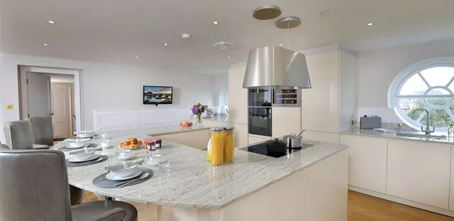 Roehampton House, photo 3