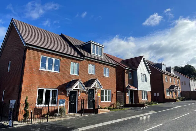 Beuley View, Peters Village, Kent — photo 1