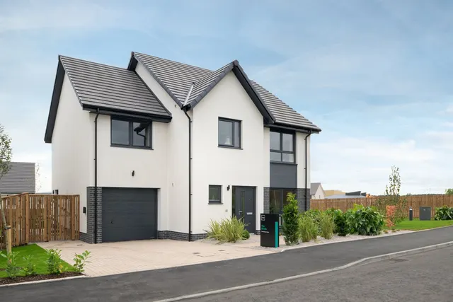 Woodhurst at Oldfold Village, photo 3