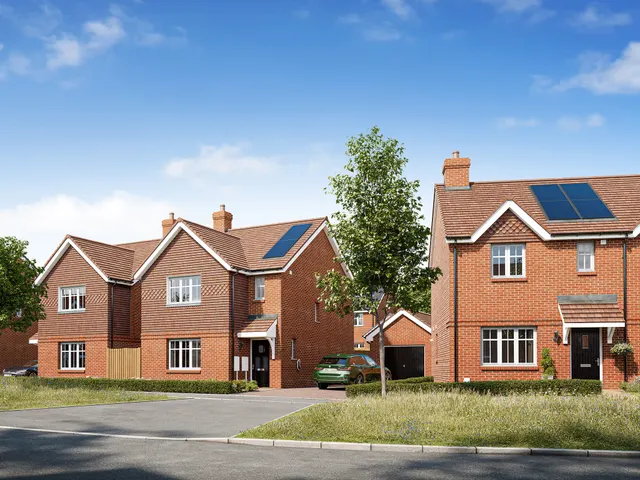 Crownfield Court, Windlesham, Surrey — photo 1