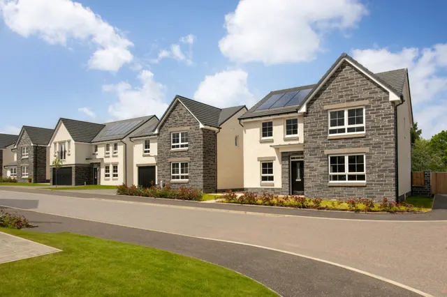 DWH @ Cornhill Village, Hamilton, South Lanarkshire — photo 1