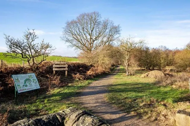 Woodside Vale, Leeds, West Yorkshire — photo 1