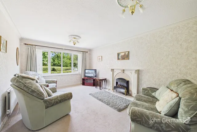 Tamworth Road, Lichfield, photo 2