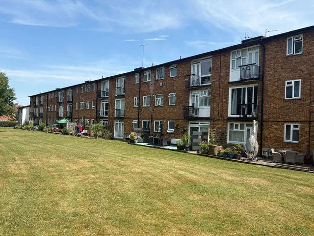 Abbots Langley, WD5, photo 1