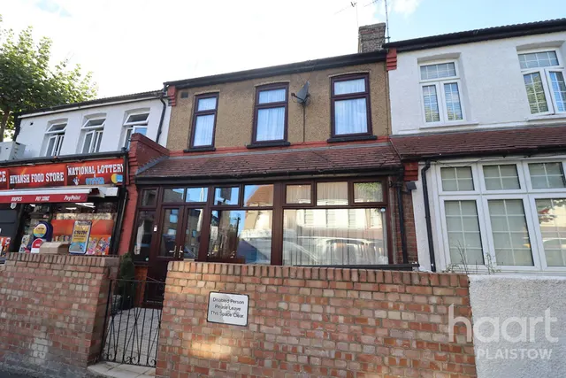 Cumberland Road, London, E13, photo 1
