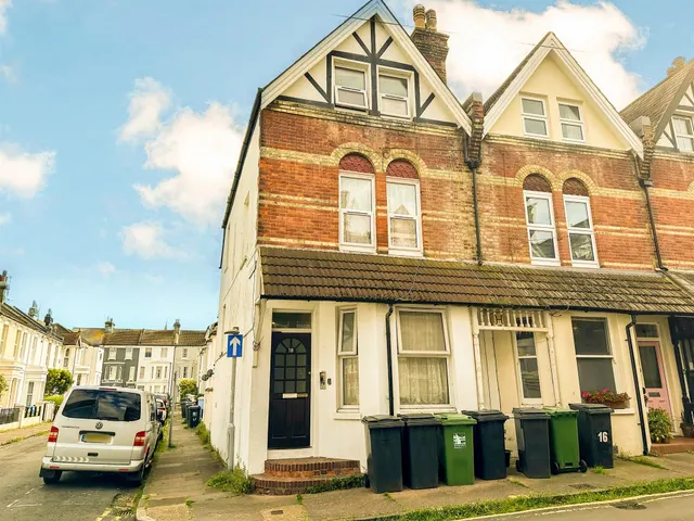 Hyde Road, Eastbourne, BN21, photo 1