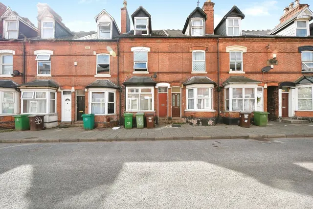 Myrtle Avenue, Nottingham, NG7, photo 1