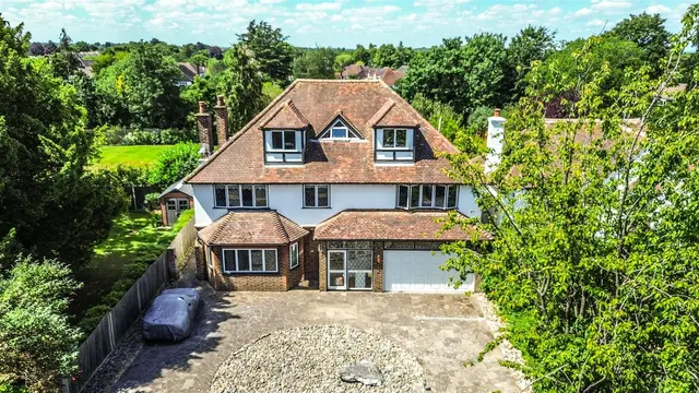 Champneys Close, Cheam, Surrey, SM2 7AL, photo 1
