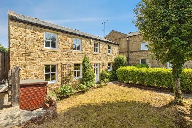 Gate House Court, Woodlesford, LS26, photo 1