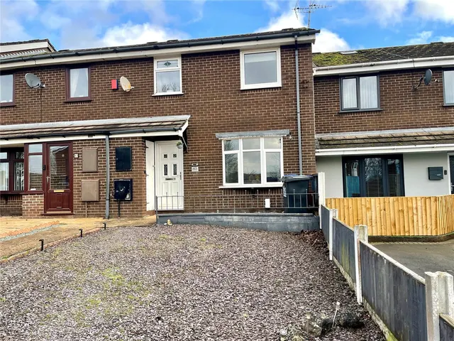 Tuscan Way, Newcastle, Staffordshire, ST5, photo 1