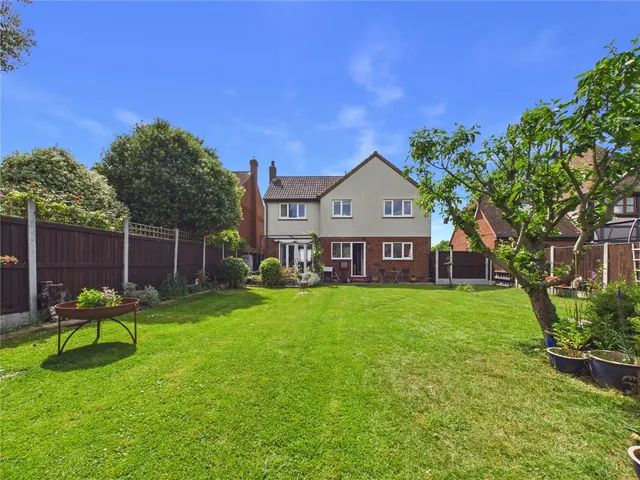 The Drive, Mayland, CM3, photo 1