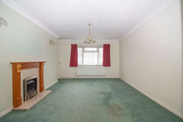 Photo 3 — Hart Plain Avenue, Waterlooville, PO8 8RP