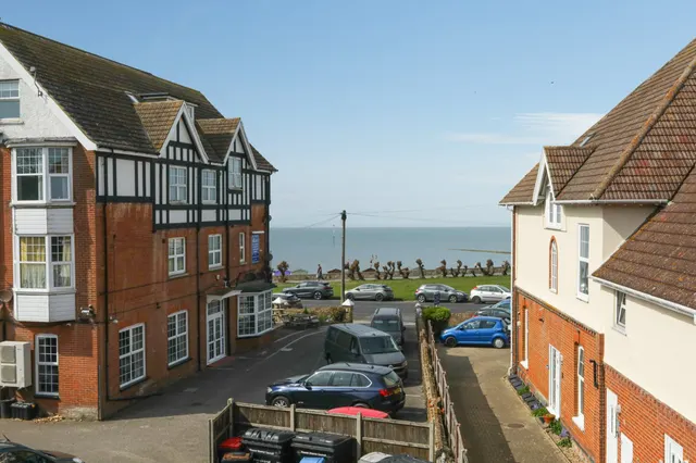 Westgate Bay Avenue, Westgate-on-Sea, CT8, photo 2
