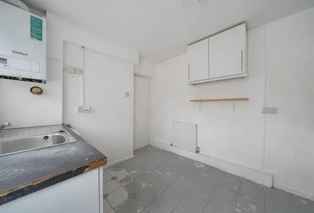 Woodstock Way, Mitcham, CR4, photo 3
