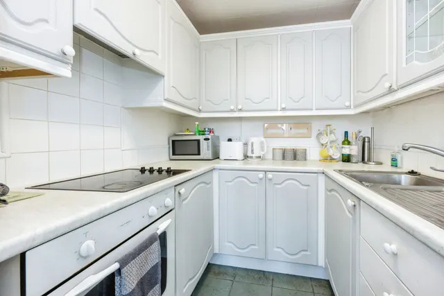 Kimbolton Road, Bedford, MK40, photo 2