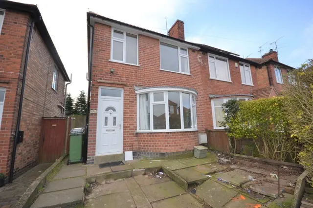 Henley Crescent, Braunstone, LE3, photo 1