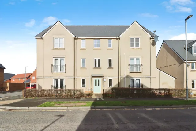 Honeysuckle Road, Lyde Green, Bristol, BS16, photo 1