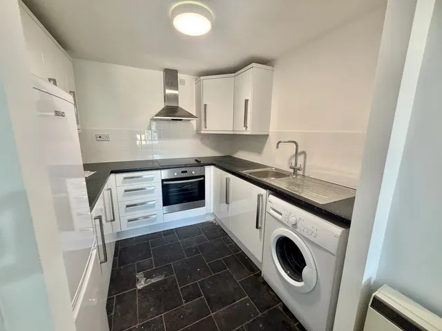 Mansfield Road, NOTTINGHAM, photo 1