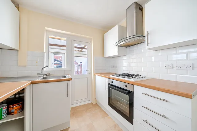 Park Crescent, Portslade, BN41, photo 3