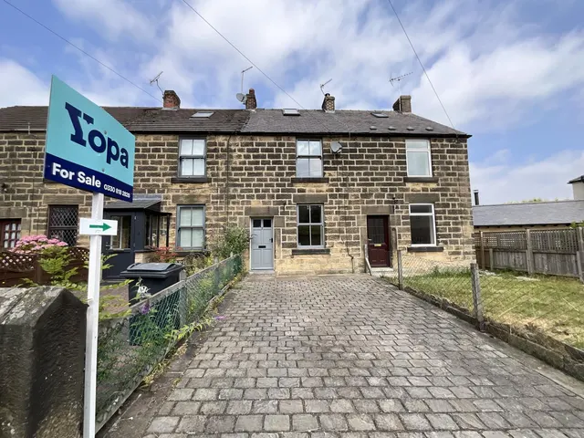 Market Place, Crich, DE4, photo 1