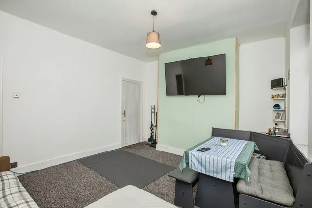 Thompson Street, Padiham, BB12, photo 3