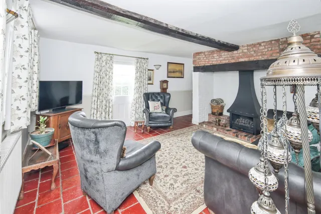 Tamworth Road, Keresley End, CV7, photo 3