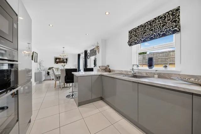 Dalby Lane, Bramhope, LS16, photo 2
