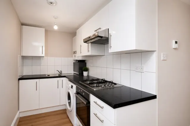 The Drive, Golders Green, NW11, photo 2