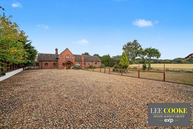 Emstrey Lodge, Atcham, SY5, photo 1