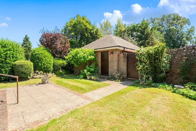 Marlborough Place, Lymington, SO41, photo 3